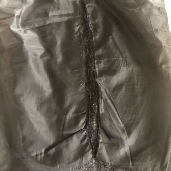 Grey pencil skirt from Smart Set - Size 2 - Picture 6 of 6